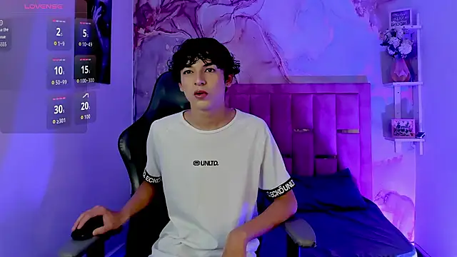 SthepanodiMonaco online show from 6, 2, 2026