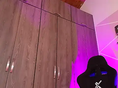 Doll Dollys  online show from 14, 12, 2025