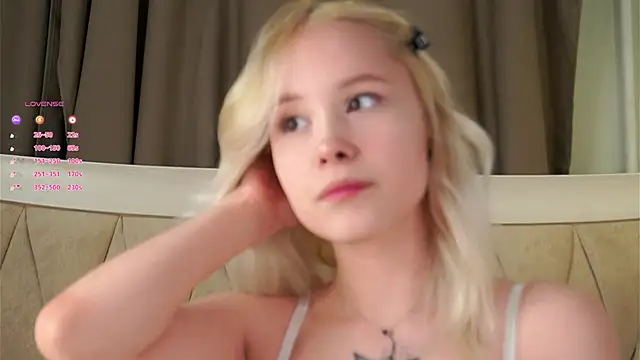 AunclreaVache online show from 15, 2, 2026