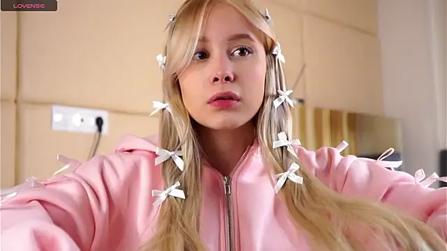 AunclreaVache online show from 27, 2, 2026