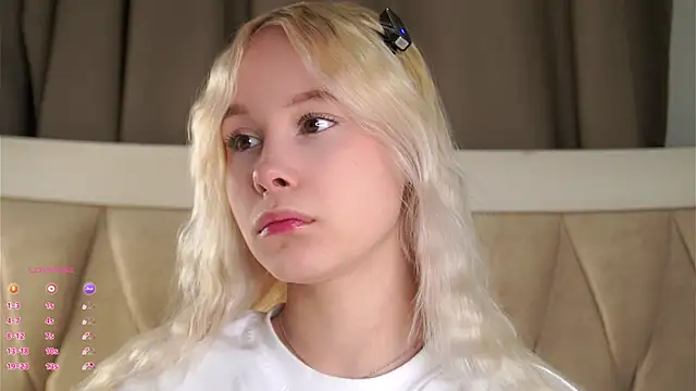 AunclreaVache online show from 16, 2, 2026