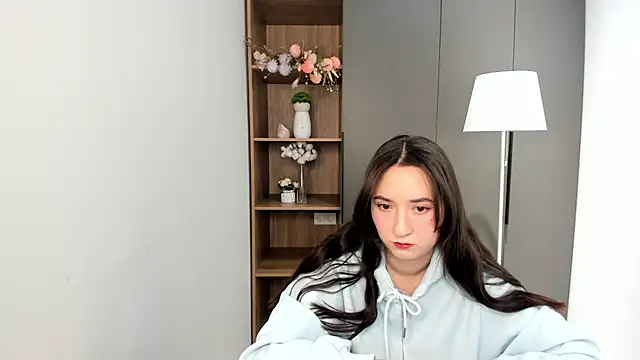 LuclieOppy online show from 29, 11, 2025