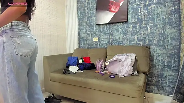 Brizza H033 online show from 16, 12, 2025