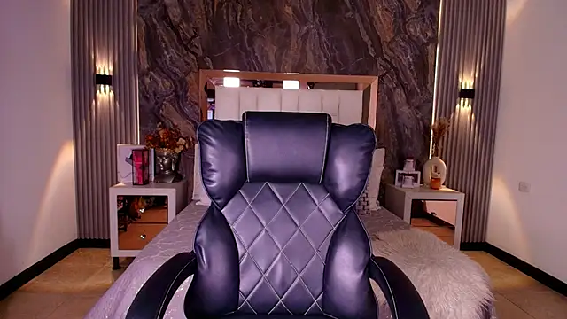 Caroline foster1 online show from 12, 1, 2026