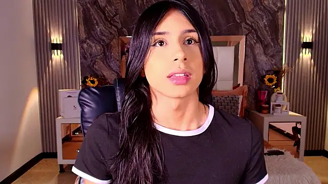 Caroline foster1 online show from 26, 3, 2026