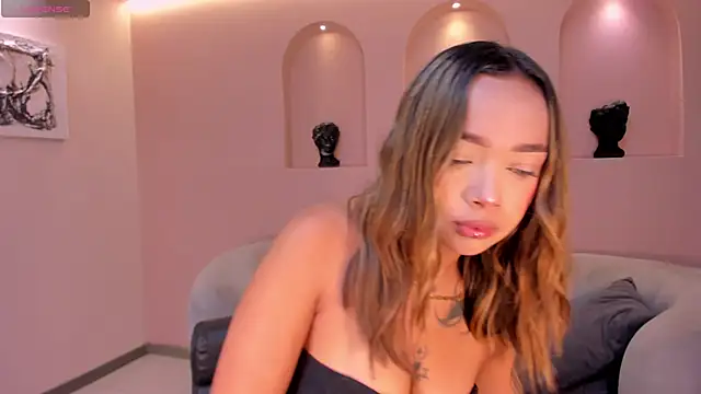 AmbarOwens online show from 23, 12, 2025