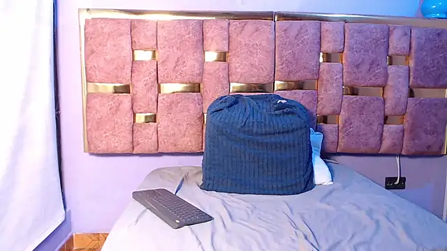 Snapshot of _Caroline34 chatting on 25, 3, 2026 Caroline34 online show from 25, 3, 2026