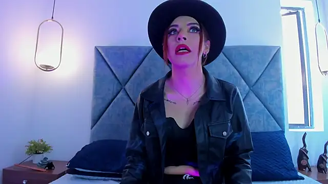 Lilith Zamara  online show from 1, 12, 2025