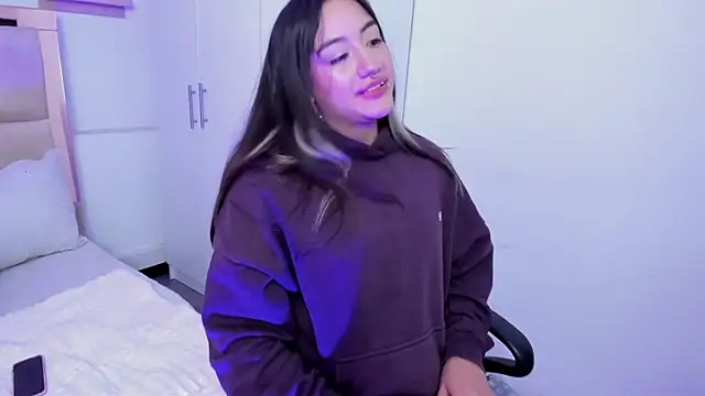 Nana  S online show from 7, 1, 2026