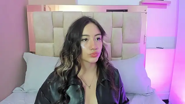 Nana  S online show from 20, 12, 2025