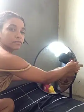 Lillith Bloom online show from 6, 3, 2026