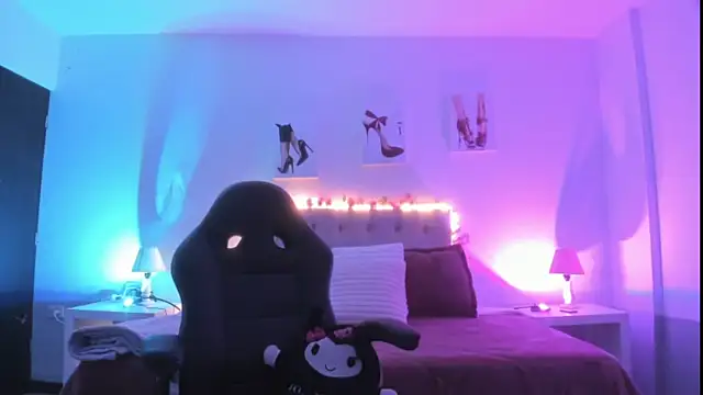 Samantha spike2 online show from 10, 1, 2026