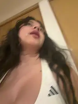 Charlyy1703 online show from 10, 4, 2026