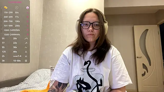 KerriMcbreen online show from 23, 12, 2025