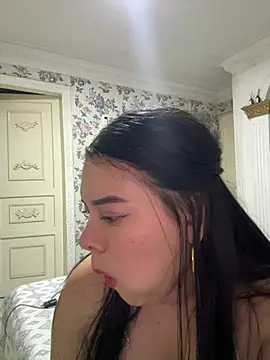 sweet ruby  online show from 17, 5, 2026