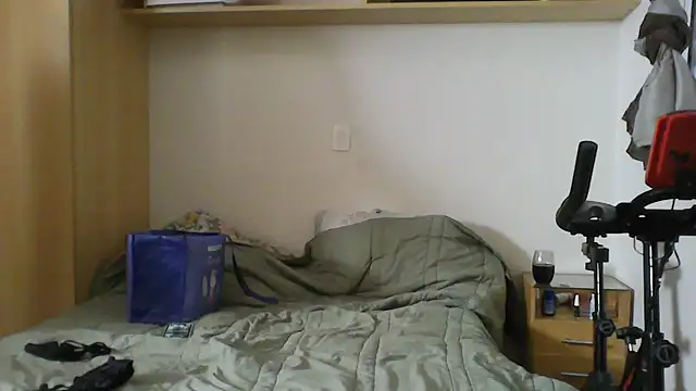 GabriellaManhas online show from 19, 2, 2026