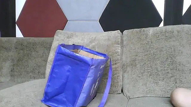 GabriellaManhas online show from 14, 2, 2026