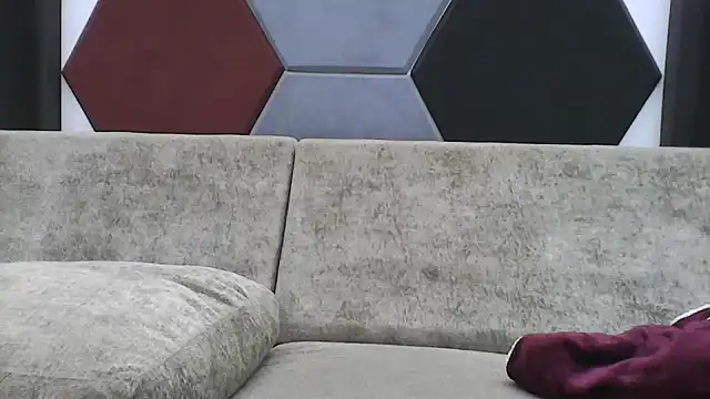 GabriellaManhas online show from 1, 2, 2026