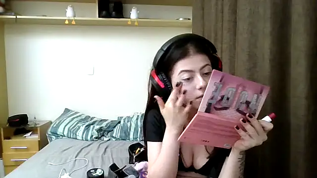 GabriellaManhas online show from 11, 3, 2026