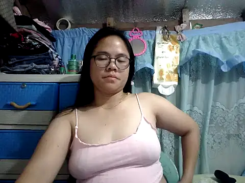 Snapshot of xxdreamgirl69 chatting on 10, 6, 2026 xxdreamgirl69 online show from 10, 6, 2026