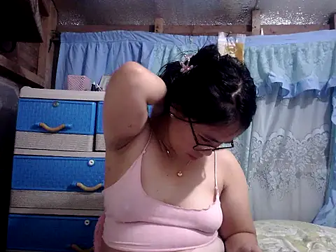 Snapshot of xxdreamgirl69 chatting on 15, 6, 2026 xxdreamgirl69 online show from 15, 6, 2026