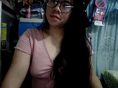 xxdreamgirl69 online show from 4, 4, 2026