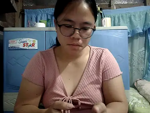 Snapshot of xxdreamgirl69 chatting on 4, 7, 2026 xxdreamgirl69 online show from 4, 7, 2026