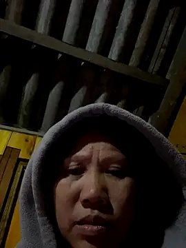 Snapshot of LeoPet2x chatting on 29, 11, 2025 LeoPet2x online show from 29, 11, 2025