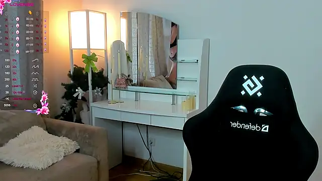 Snapshot of Viola_Rivera chatting on 16, 12, 2025 Viola Rivera online show from 16, 12, 2025