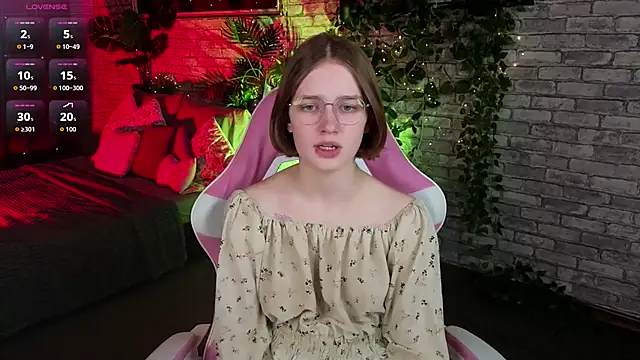 Mia Mooore online show from 13, 1, 2026