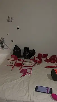 Emma Everett online show from 8, 1, 2026