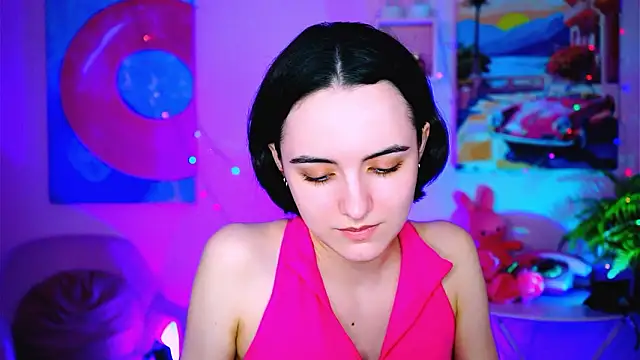 KateWillows online show from 16, 2, 2026