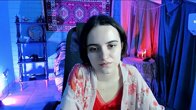 KateWillows online show from 28, 2, 2026