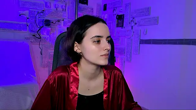 KateWillows online show from 15, 3, 2026