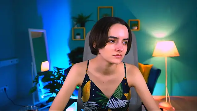 KateWillows online show from 8, 1, 2026