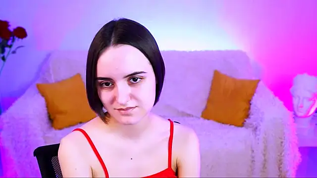 KateWillows online show from 28, 3, 2026