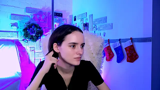 KateWillows online show from 12, 1, 2026