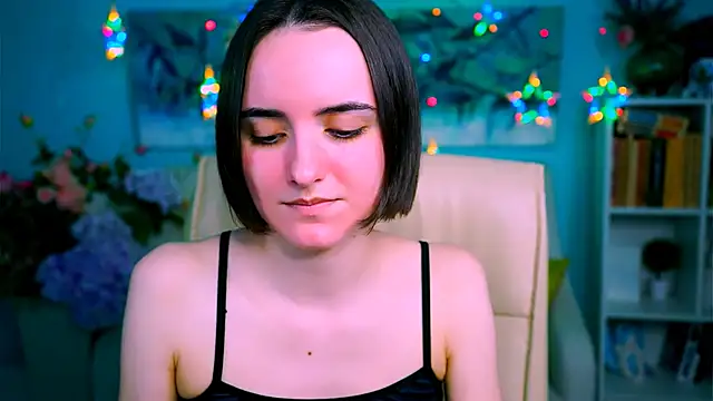 KateWillows online show from 9, 4, 2026