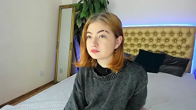 KristineGloww online show from 1, 12, 2025