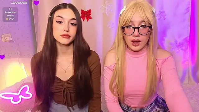 sunny luna online show from 14, 12, 2025