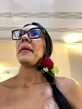 SofhiaTaylor online show from 12, 1, 2026