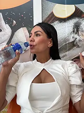 SofhiaTaylor online show from 19, 2, 2026