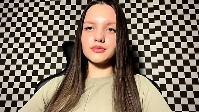 ConchitaMaestas online show from 18, 12, 2025