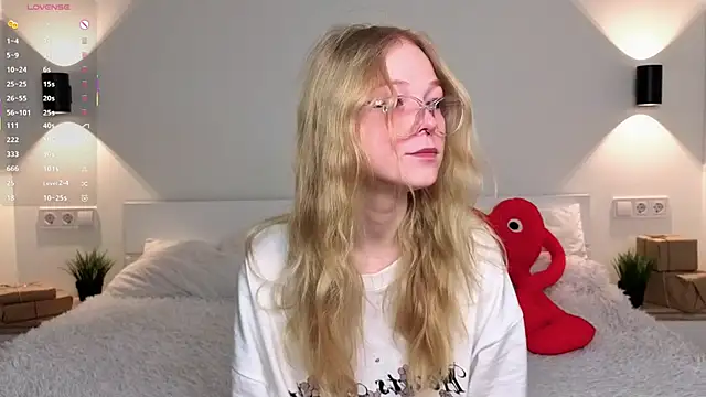 GhisllaineWestler online show from 19, 2, 2026