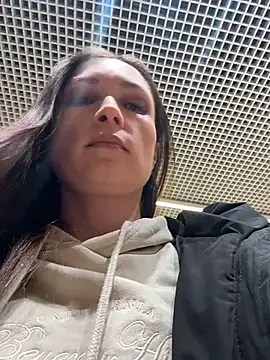 ZaraHill online show from 5, 12, 2025