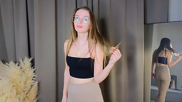 JaleesaIser online show from 5, 12, 2025