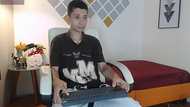 LucassSmith11 online show from 21, 2, 2026