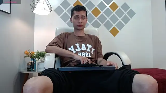 LucassSmith11 online show from 17, 3, 2026