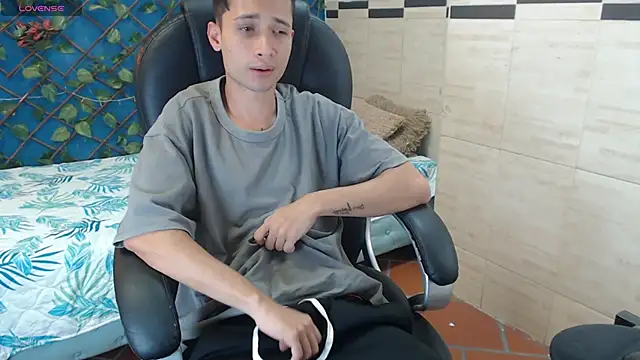 LucassSmith11 online show from 4, 4, 2026