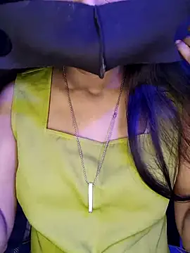 Snapshot of RESHMA01 chatting on 2, 12, 2025 RESHMA01 online show from 2, 12, 2025